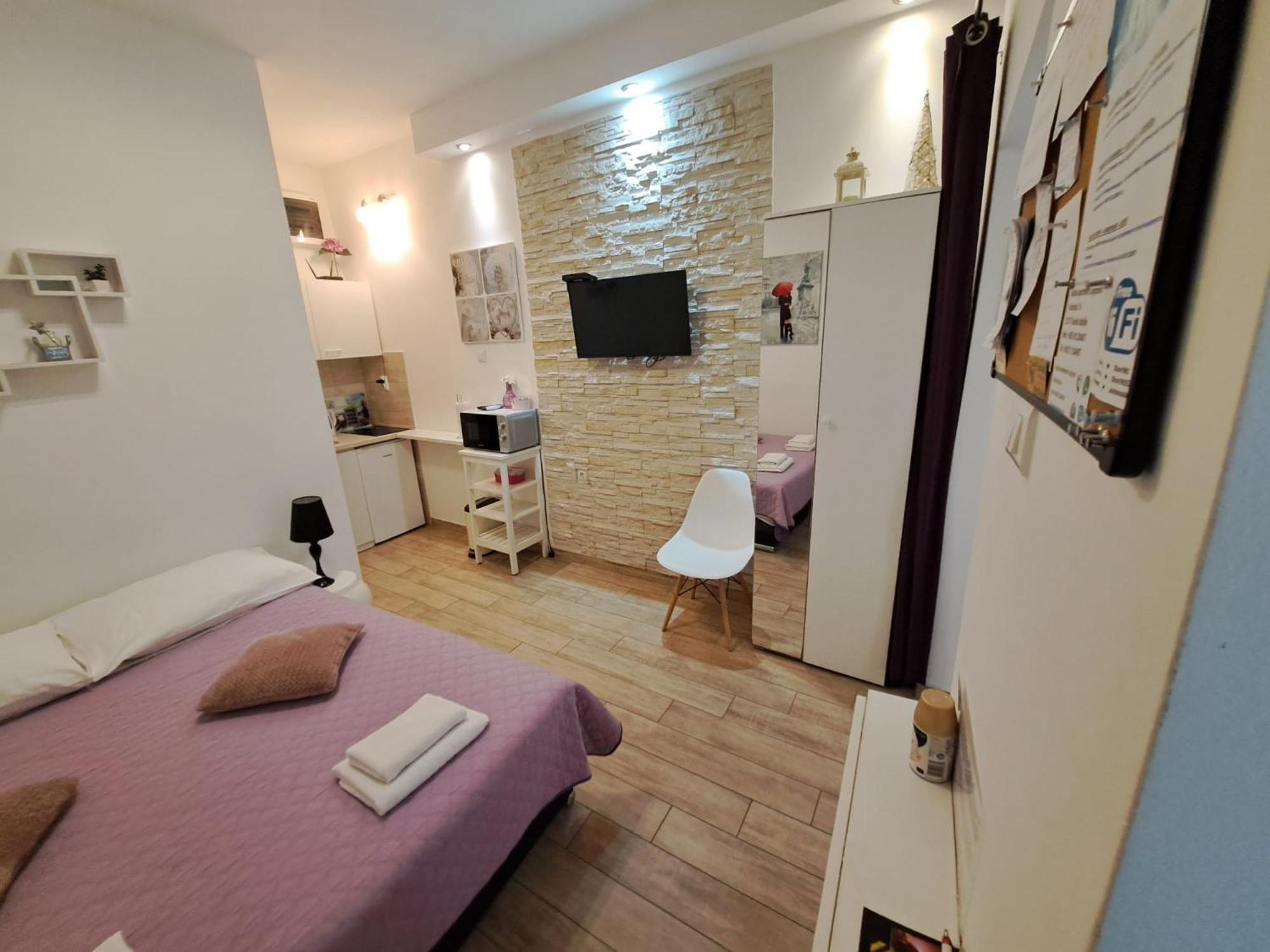 Studio Apartment Legcevic Kaštela 外观 照片