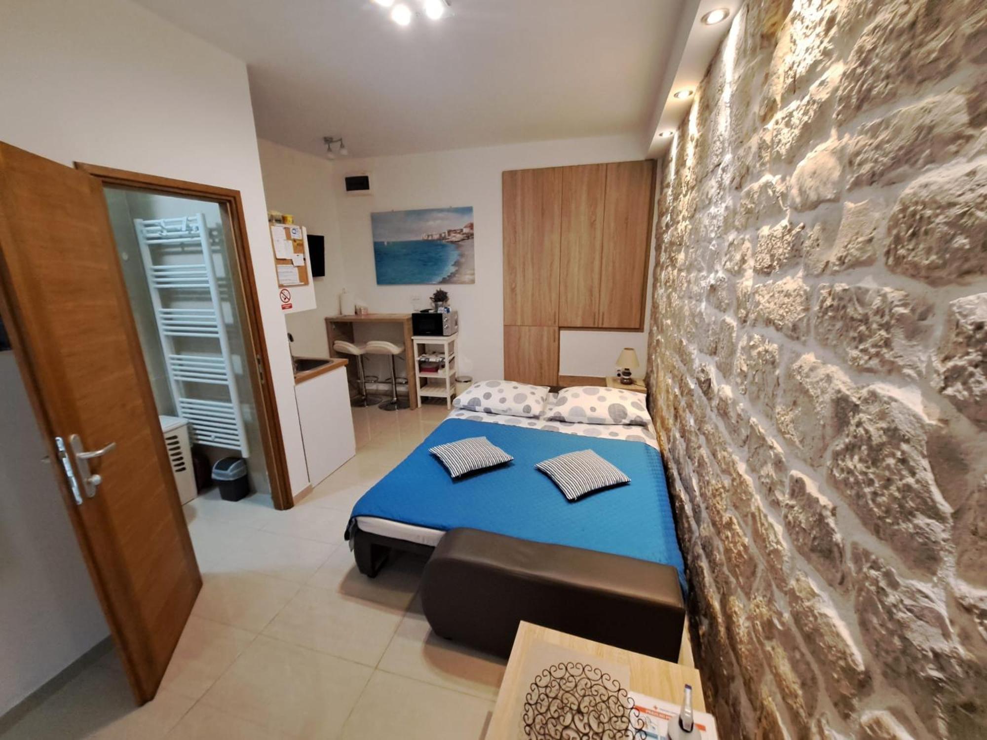 Studio Apartment Legcevic Kaštela 外观 照片