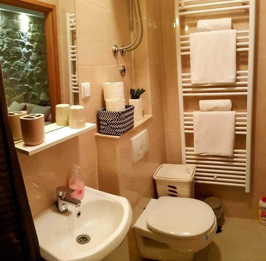 Studio Apartment Legcevic Kaštela 外观 照片