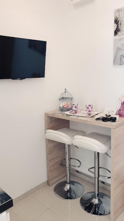 Studio Apartment Legcevic Kaštela 外观 照片